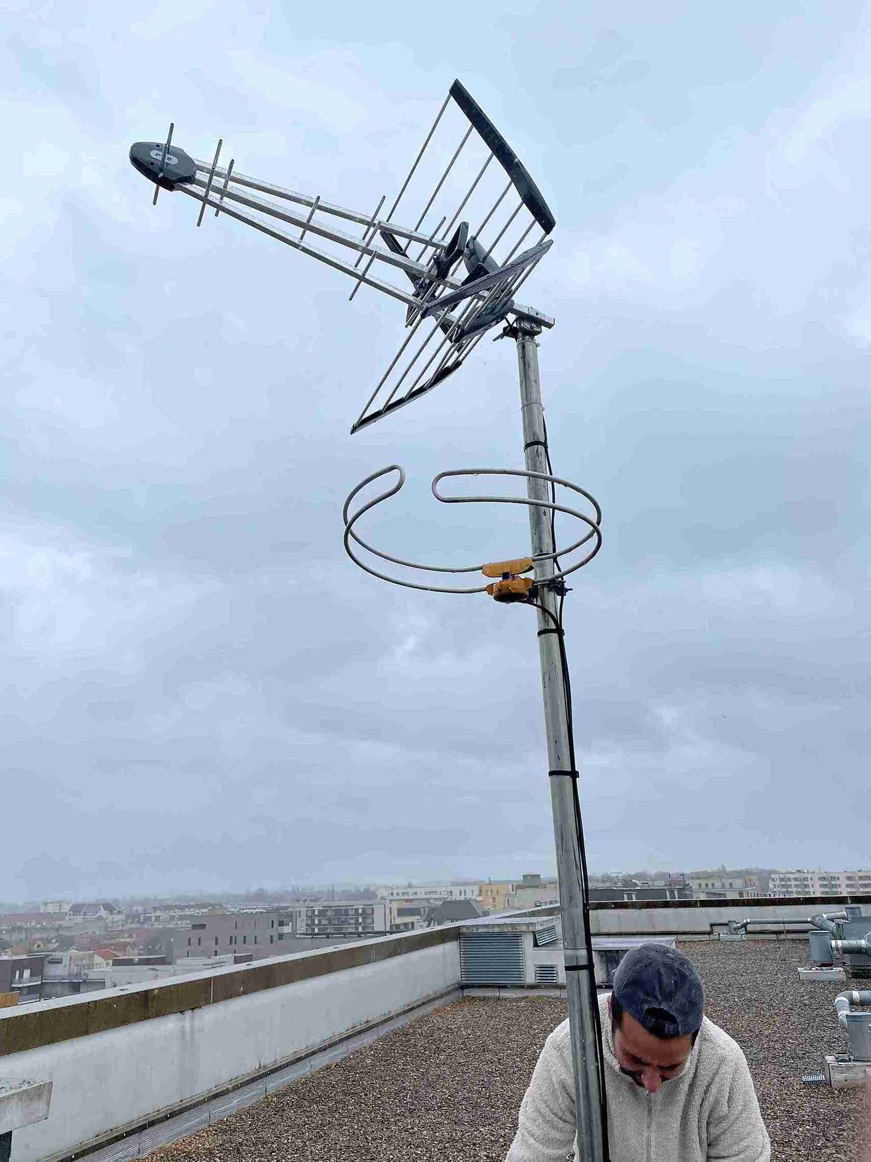 Installation d'antenne et paraboles